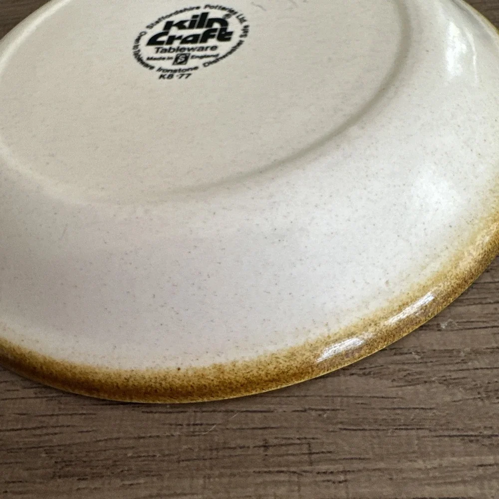 2 Kiln Craft England Bacchus retro Cream with brown‎ Speckled Edging Plates